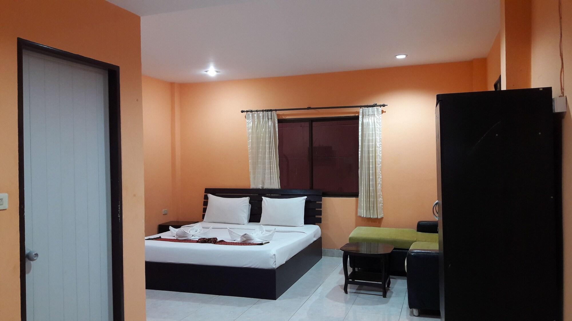 Green Mango Guesthouse Patong Exterior photo