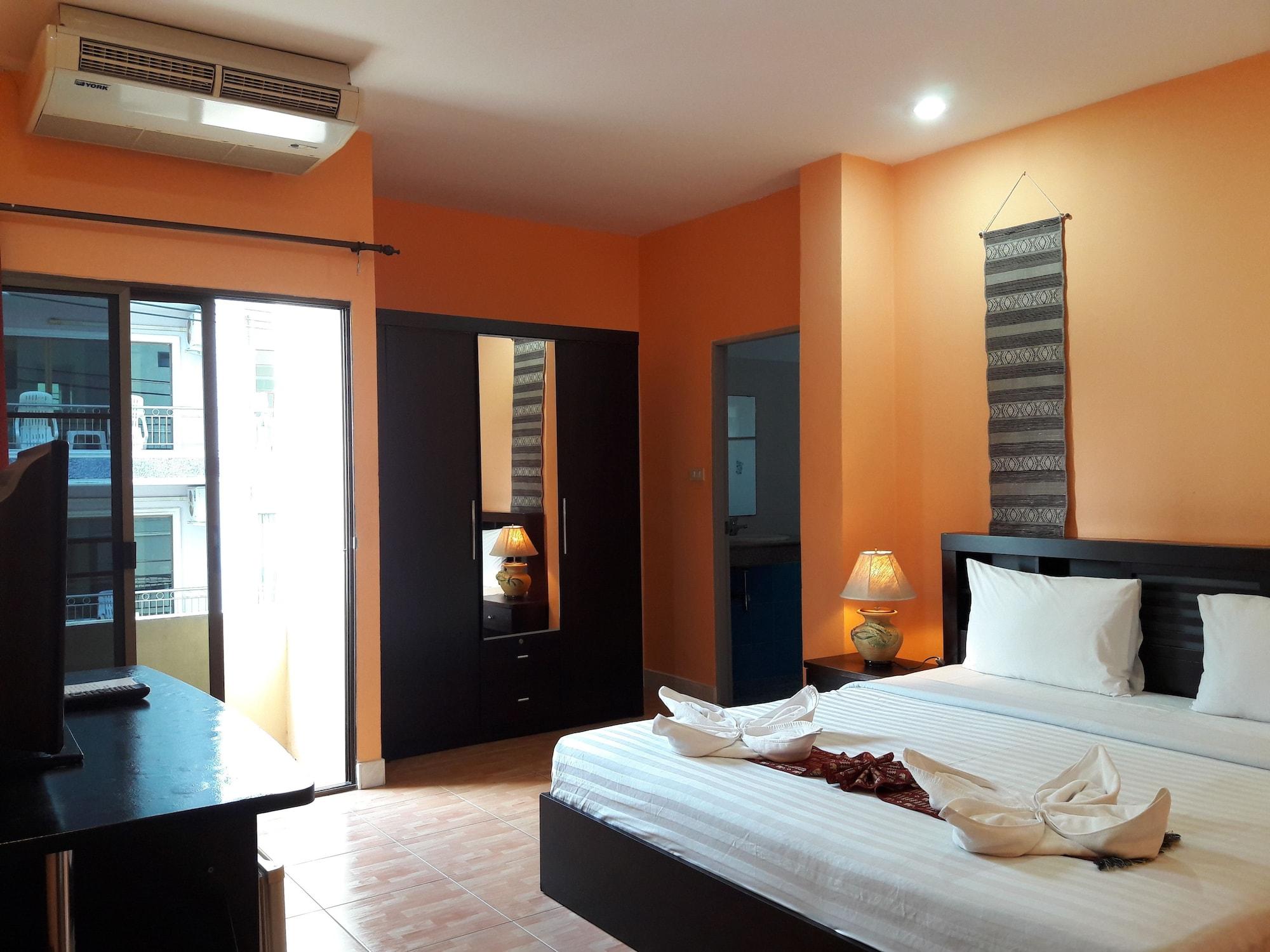 Green Mango Guesthouse Patong Exterior photo
