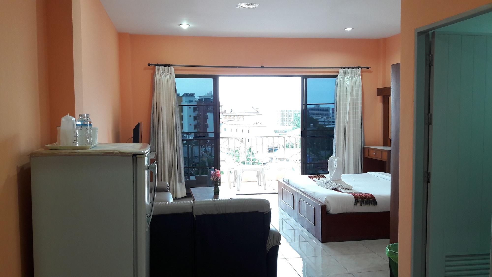 Green Mango Guesthouse Patong Exterior photo