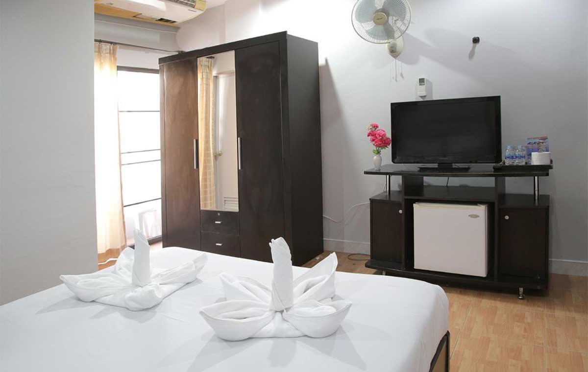 Green Mango Guesthouse Patong Exterior photo