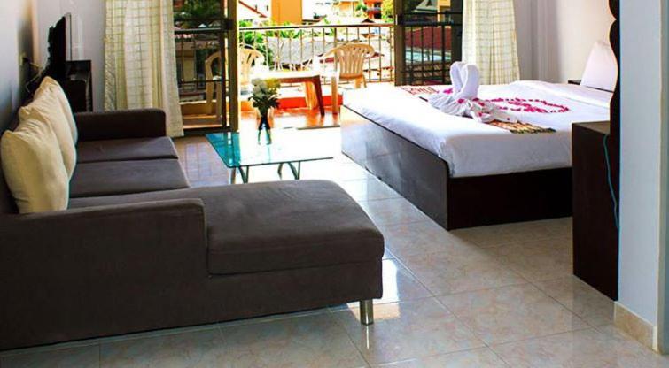 Green Mango Guesthouse Patong Exterior photo